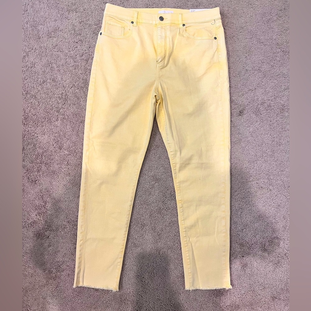 NWT Loft Pastel Yellow High Rise Skinny Jeans. Size 12/31
